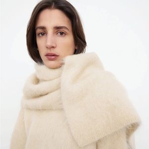 NWOT Toteme Aloaca Scarf